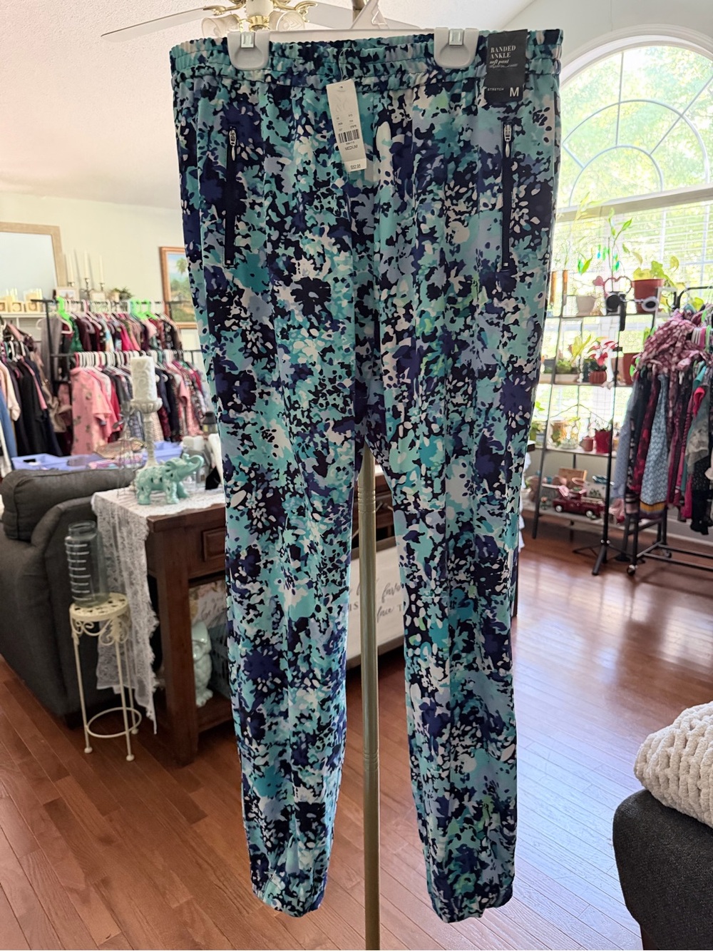 NWT New York & Company Blue Aqua Floral Banded Ankle Soft Pants M